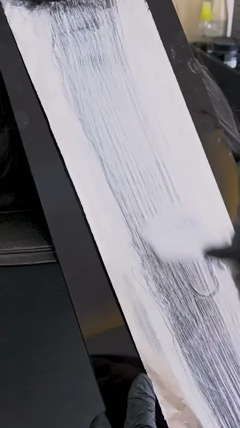 Decoloración aplicada sobre papel aluminio